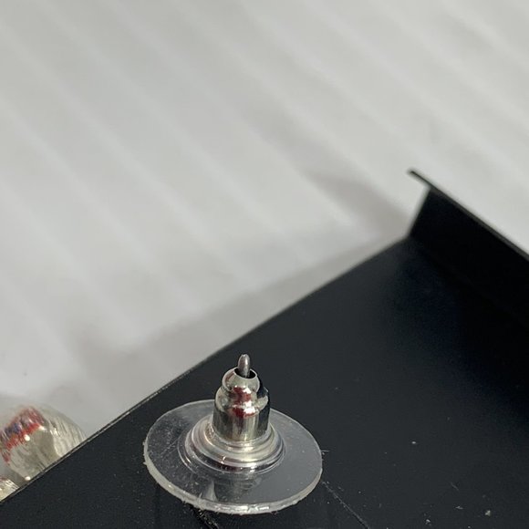 Studio Select Green Blue Earrings Silver Tone Studs New on Card - Picture 4 of 5